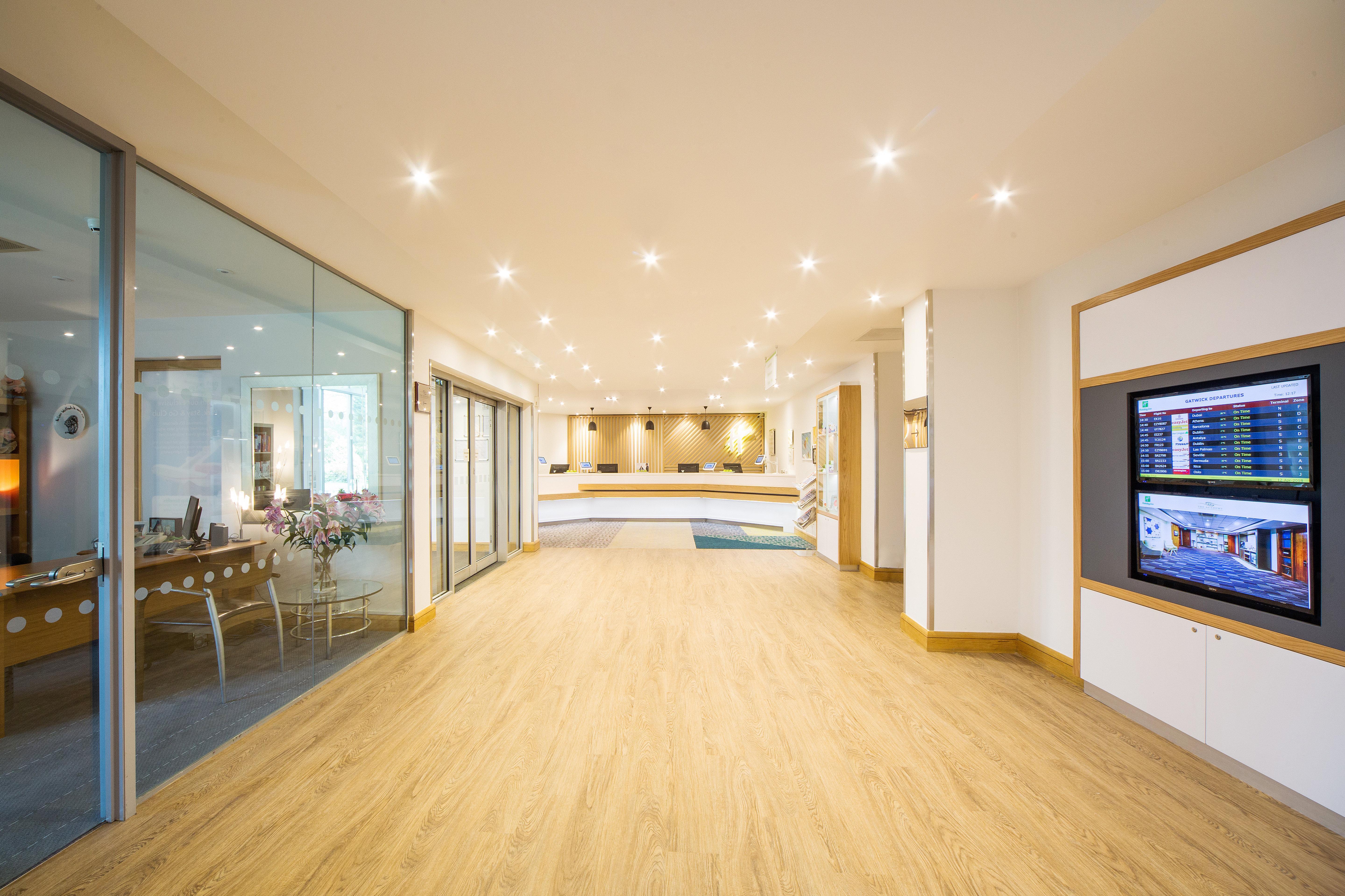 London - Gatwick Airport By Ihg