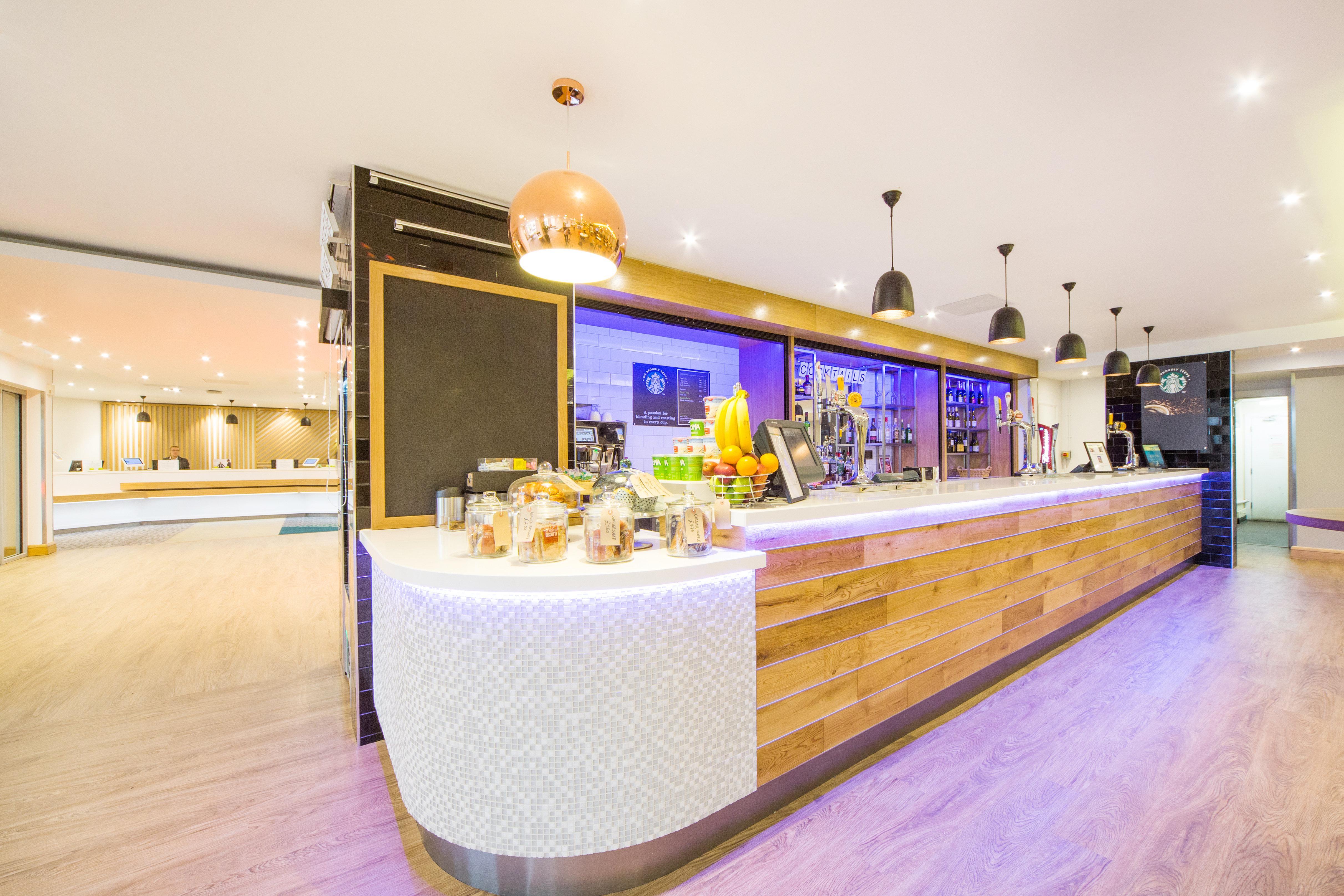 Hotel London - Gatwick Airport By Ihg 4*
